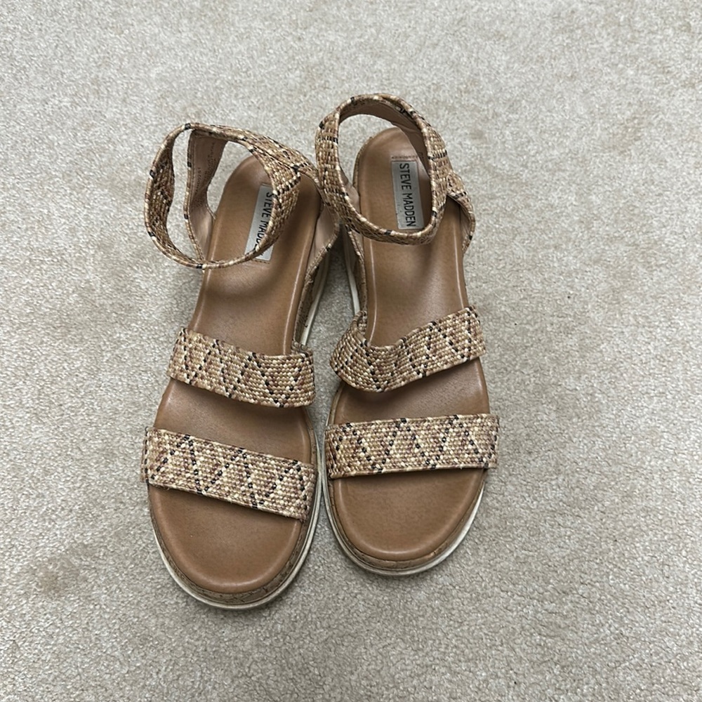 Steve Madden sandals